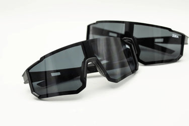 Black Nights - Reflective glasses - Iconic glasses - Zeia Eyewear